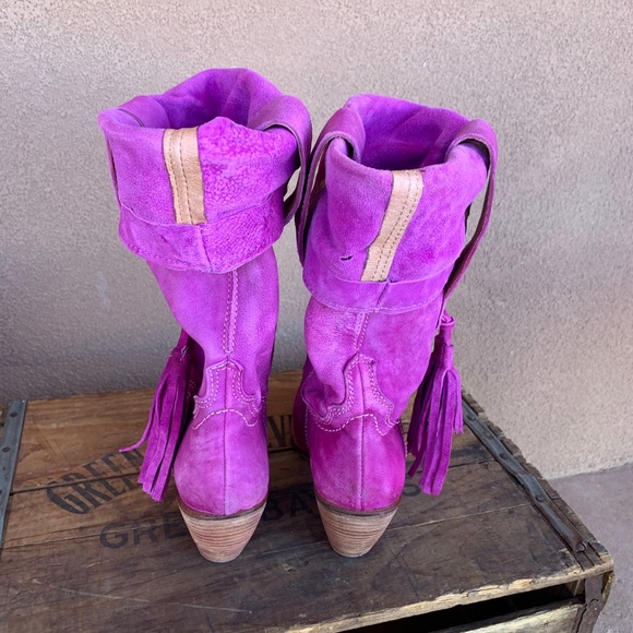 Manas Lea Foscati Distressed Purple Boots - Picture 12 of 14
